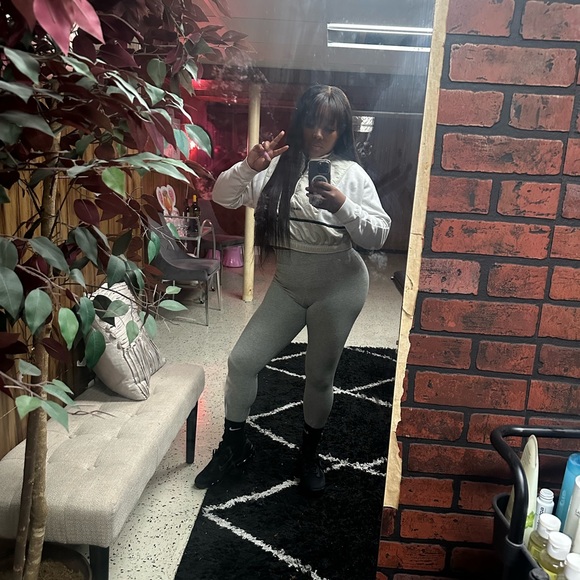 Meet your Posher, Dawne - Picture 5 of 7